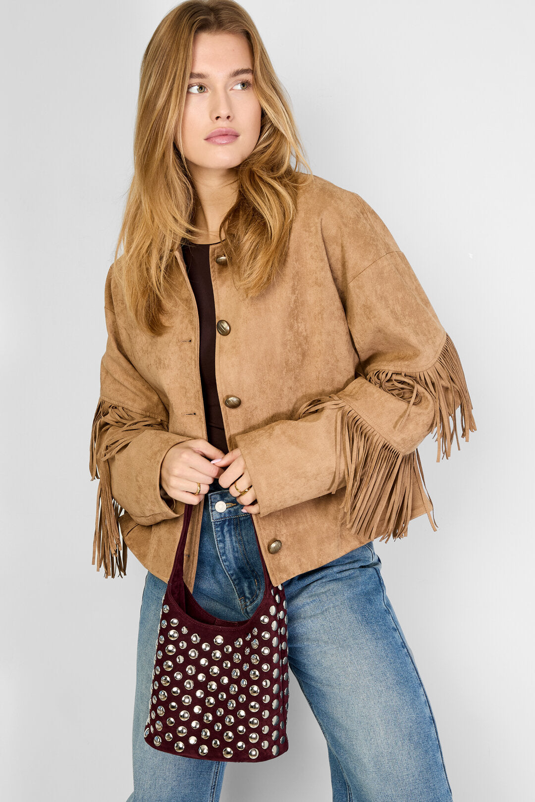 Cómo combinar bolso y joyería: guía definitiva para acertar en oficina, fin de semana y eventos