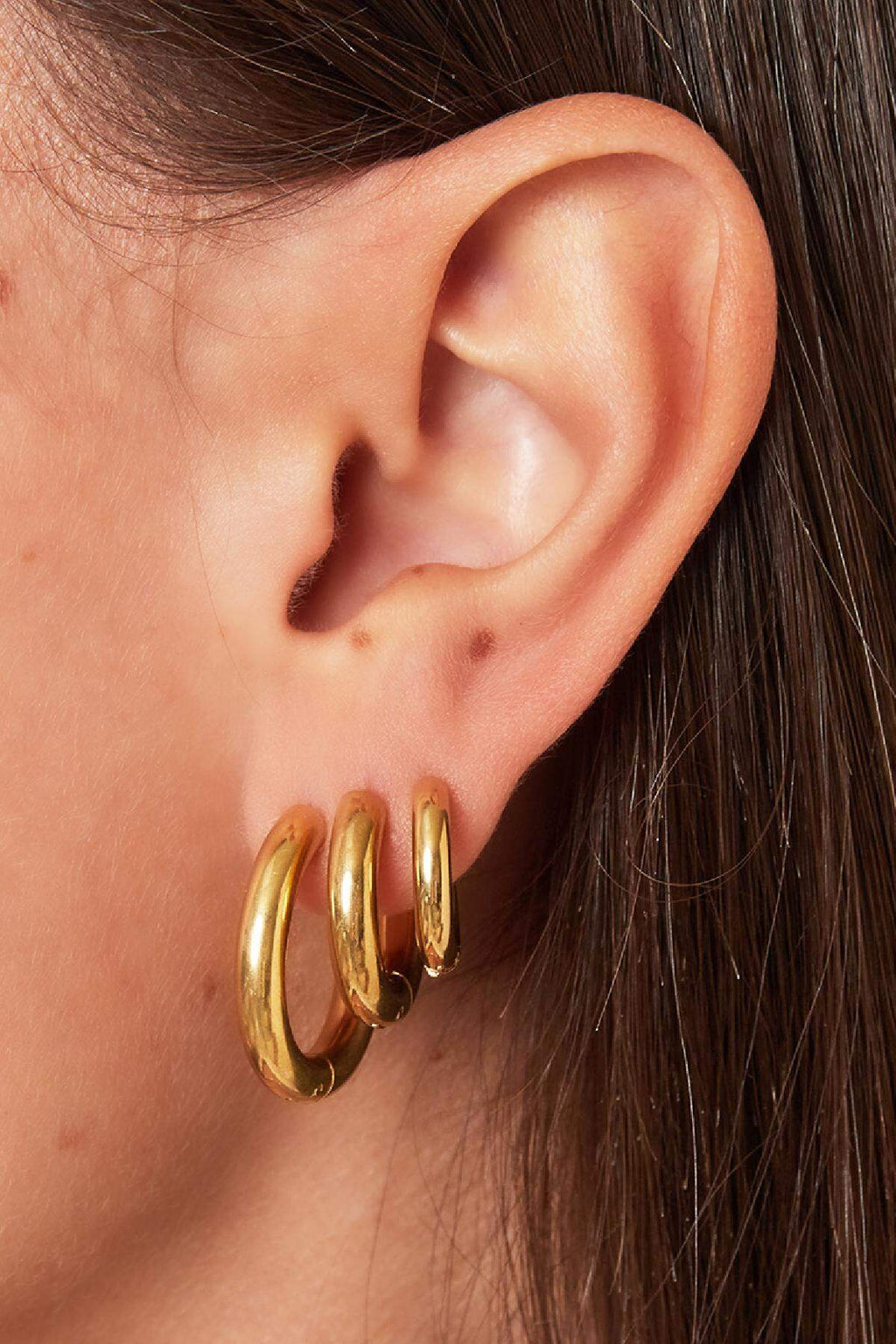 Boucles d'oreilles créoles basiques - grandes en acier inoxydable